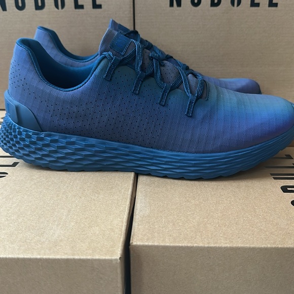 Nobull Men Iridescent Ripstop Runner - Picture 3 of 5